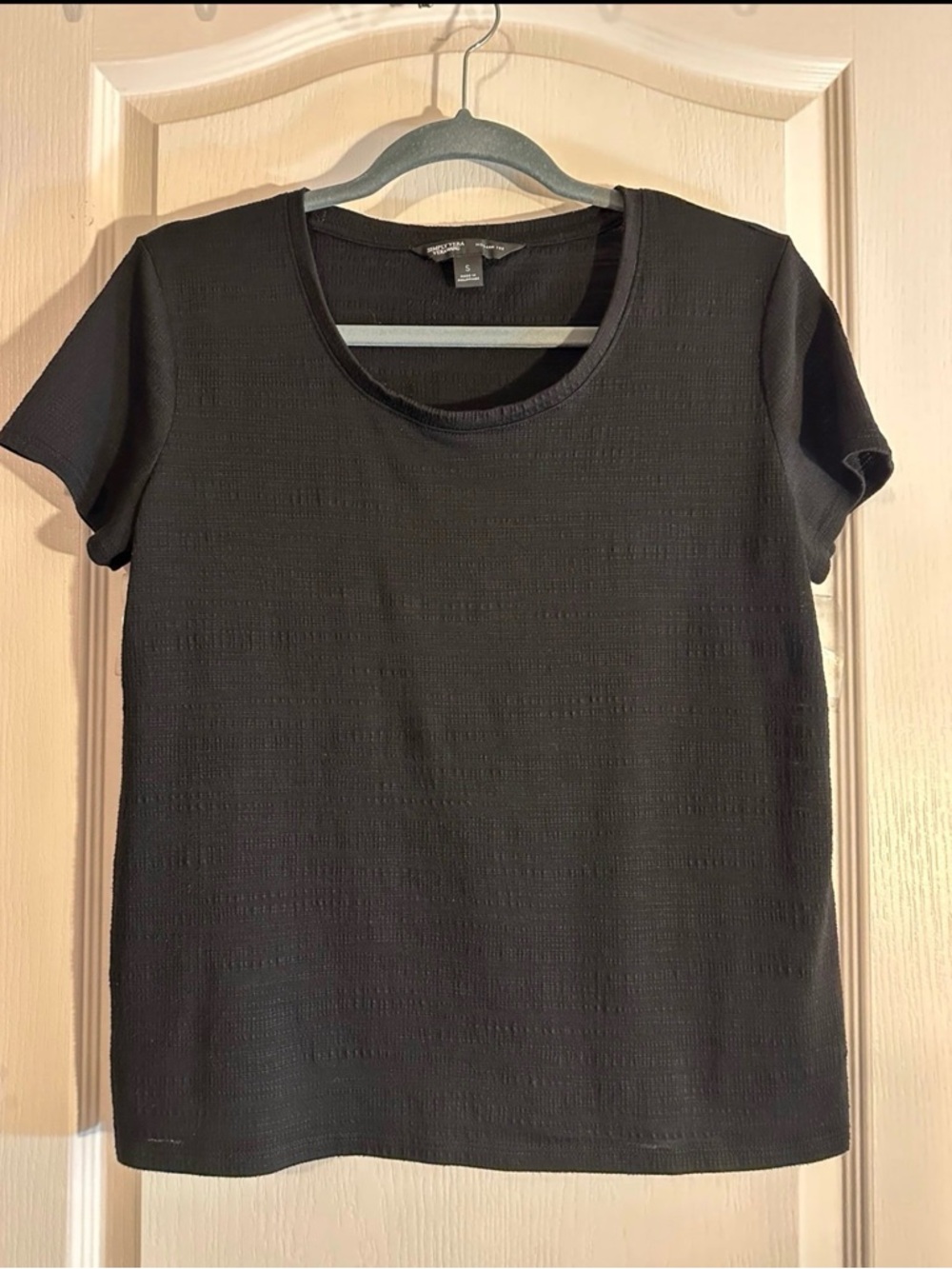 Simply Vera Vera Wang Black Short-Sleeve Scoop Neck Tee